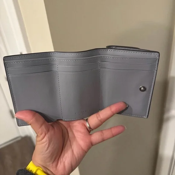 Coach Wallet - Picture 3 of 7